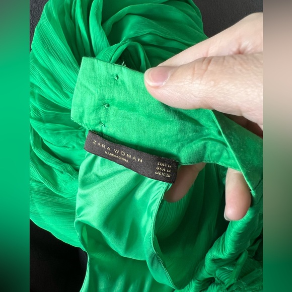 Zara Vibrant Green Pleated Dress - Picture 6 of 8